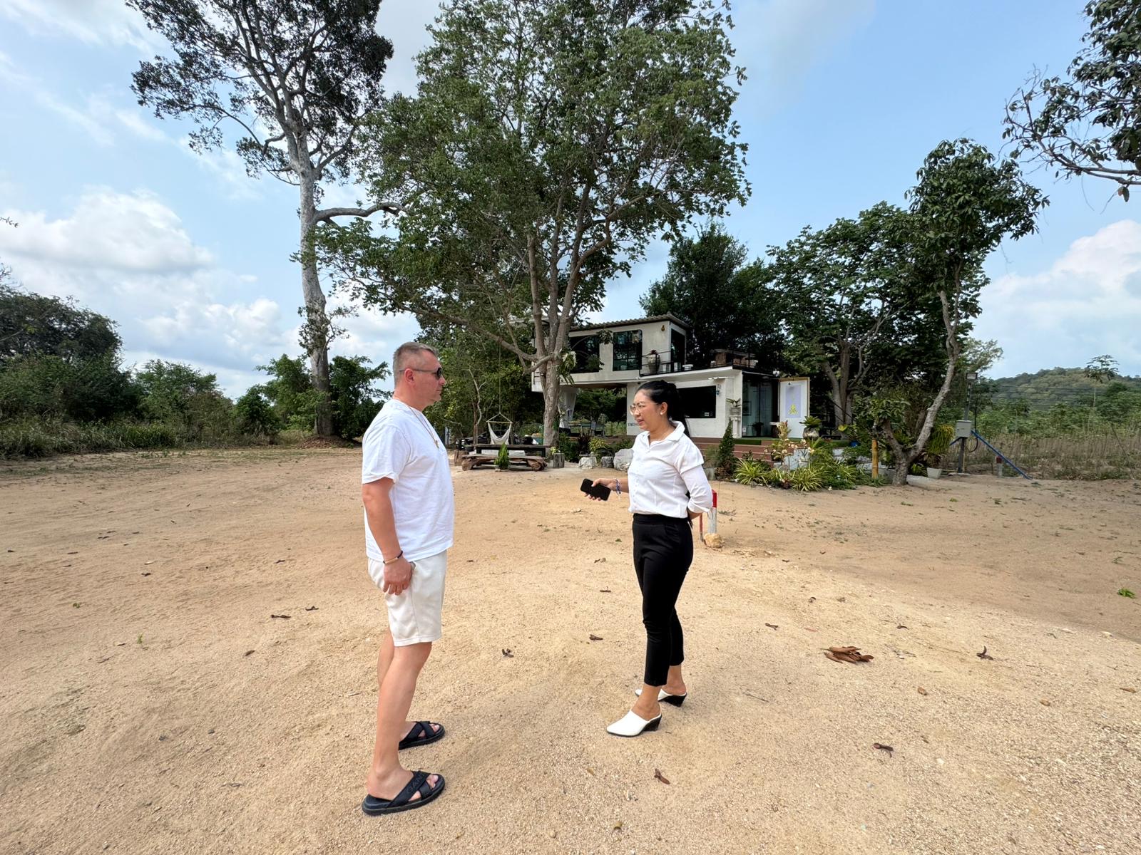 รูปภาพกิจกรรม: Visit Umino Villa